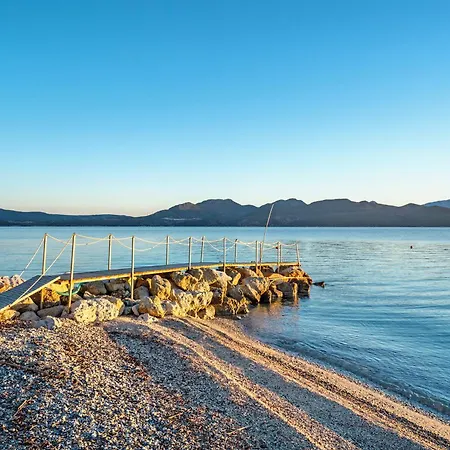 Old Boat Double 5 * Nikiana