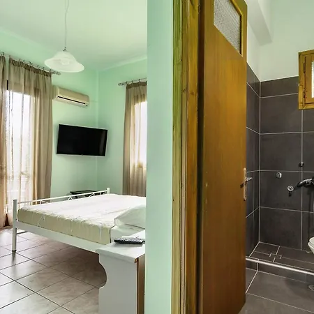 Old Boat Double 5 Nikiana